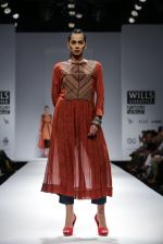Model walks the ramp for Myoho Show at Wills Lifestyle India Fashion Week 2013 Day 5 in Mumbai on 17th March 2013 (14).JPG